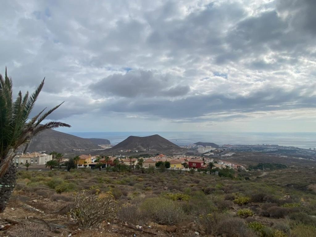 Bonitos Atardeceres Sobre Los Cristianos Chayofa Exterior photo