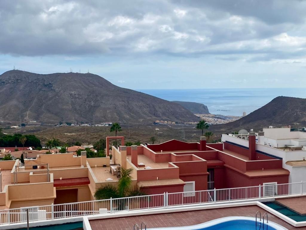 Bonitos Atardeceres Sobre Los Cristianos Chayofa Exterior photo